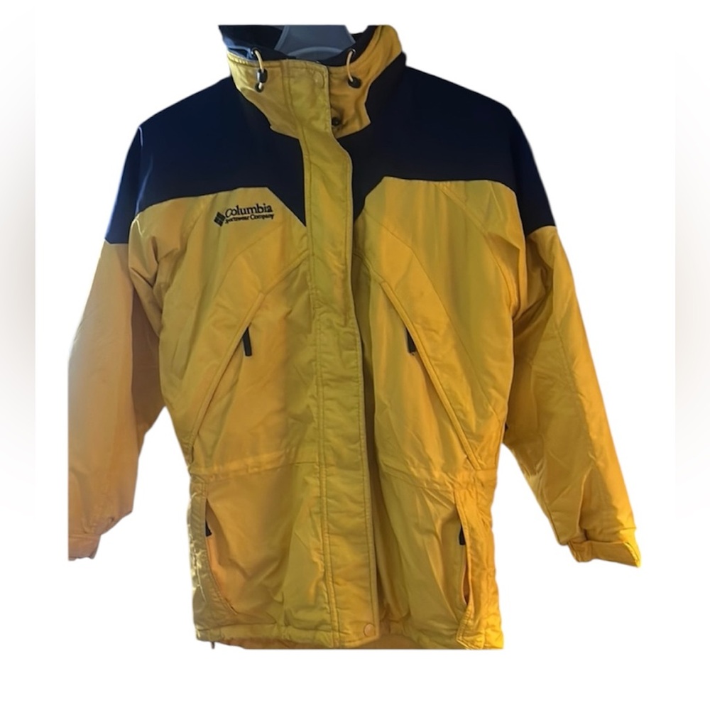 Columbia Yellow and Black Ski Jacket Waterproof Performance